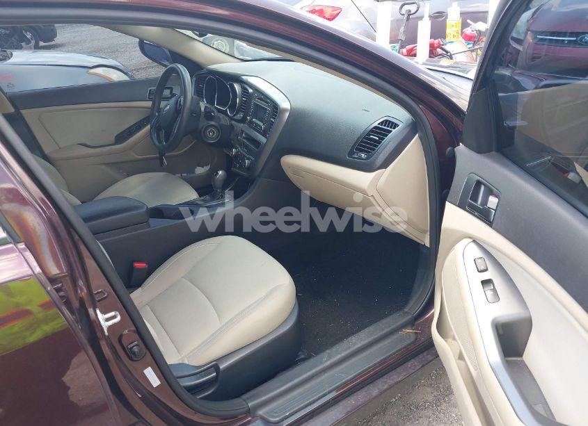 Photo 5 of 2013 Kia Optima LX (VIN 5XXGM4A71DG220421)