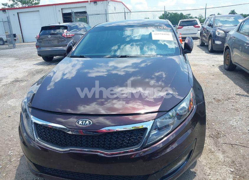 Photo 6 of 2013 Kia Optima LX (VIN 5XXGM4A71DG220421)