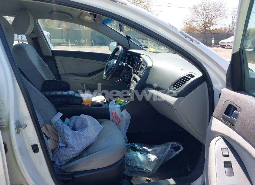 Photo 5 of 2013 Kia Optima LX (VIN 5XXGM4A71DG223464)