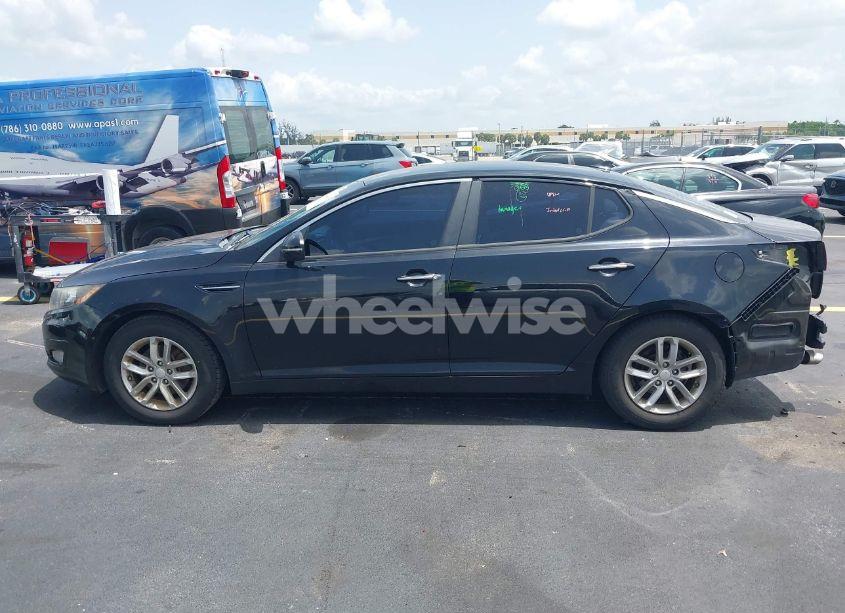 Photo 15 of 2013 Kia Optima LX (VIN 5XXGM4A71DG242841)