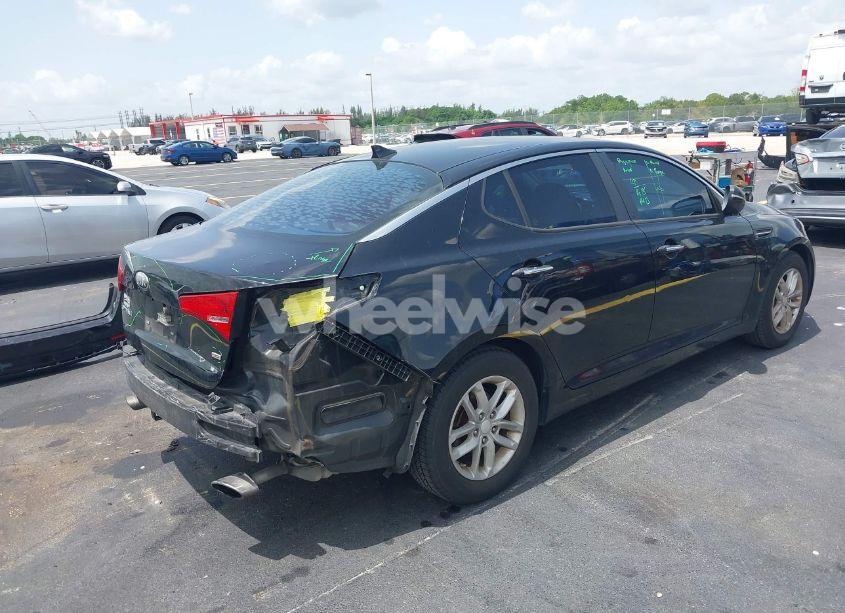 Photo 4 of 2013 Kia Optima LX (VIN 5XXGM4A71DG242841)