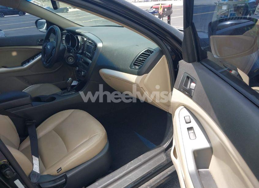 Photo 5 of 2013 Kia Optima LX (VIN 5XXGM4A71DG242841)