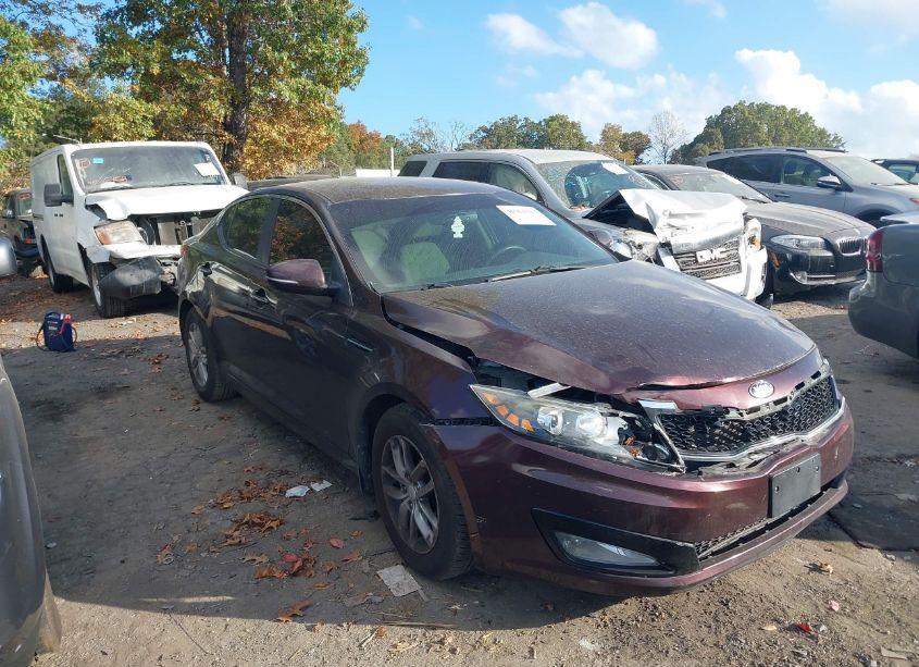 2013 Kia Optima LX (VIN 5XXGM4A71DG245769) main photo