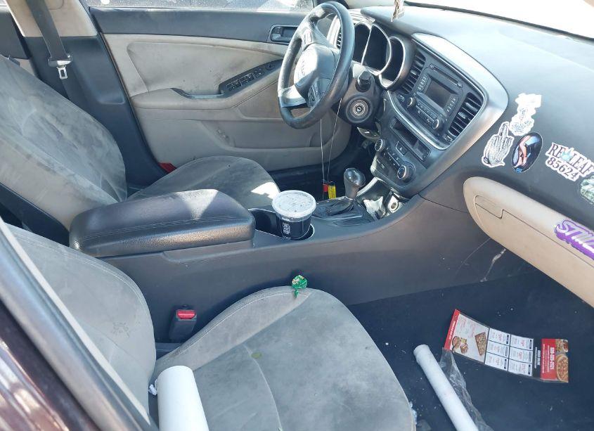 Photo 5 of 2014 Kia Optima LX (VIN 5XXGM4A71EG261522)