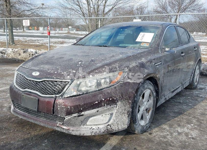 Photo 2 of 2014 Kia Optima LX (VIN 5XXGM4A71EG289837)