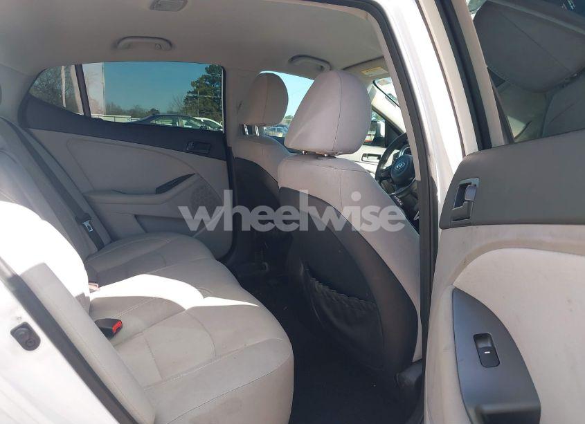 Photo 8 of 2014 Kia Optima LX (VIN 5XXGM4A71EG306023)