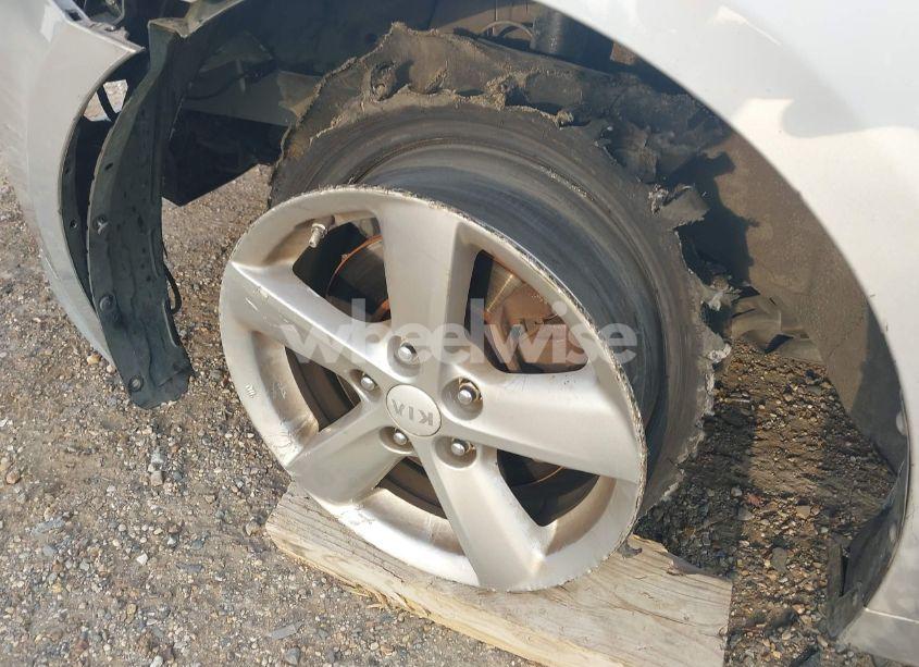 Photo 14 of 2014 Kia Optima LX (VIN 5XXGM4A71EG311304)