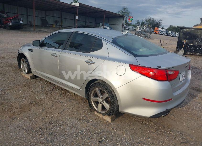 Photo 3 of 2014 Kia Optima LX (VIN 5XXGM4A71EG311304)