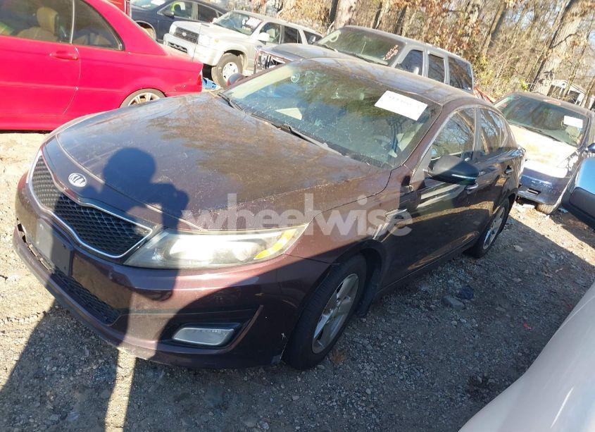 Photo 2 of 2014 Kia Optima LX (VIN 5XXGM4A71EG313229)