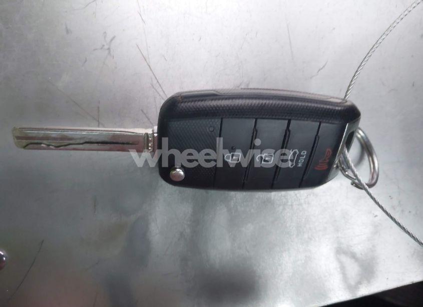 Photo 11 of 2014 Kia Optima LX (VIN 5XXGM4A71EG331827)