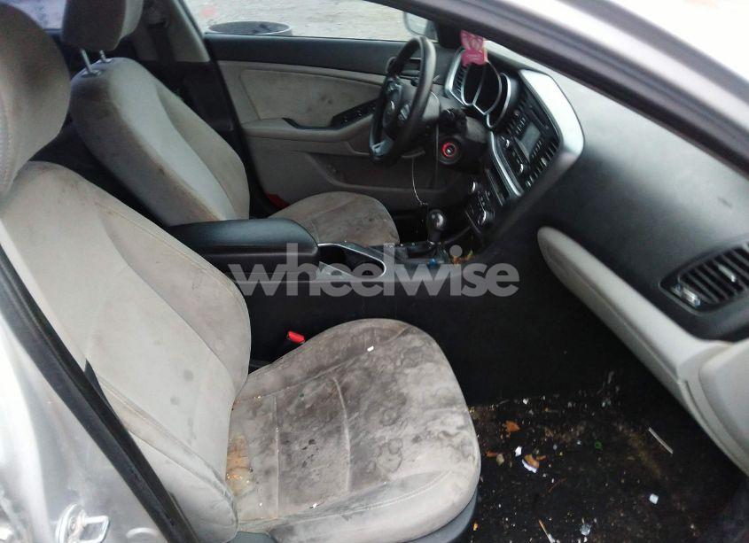 Photo 5 of 2014 Kia Optima LX (VIN 5XXGM4A71EG340589)