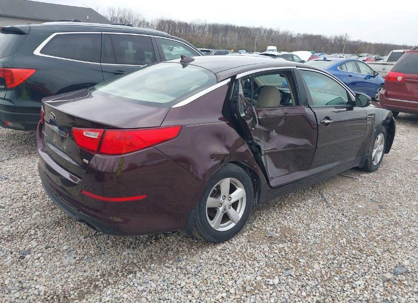 Photo 4 of 2014 Kia Optima LX (VIN 5XXGM4A71EG346103)