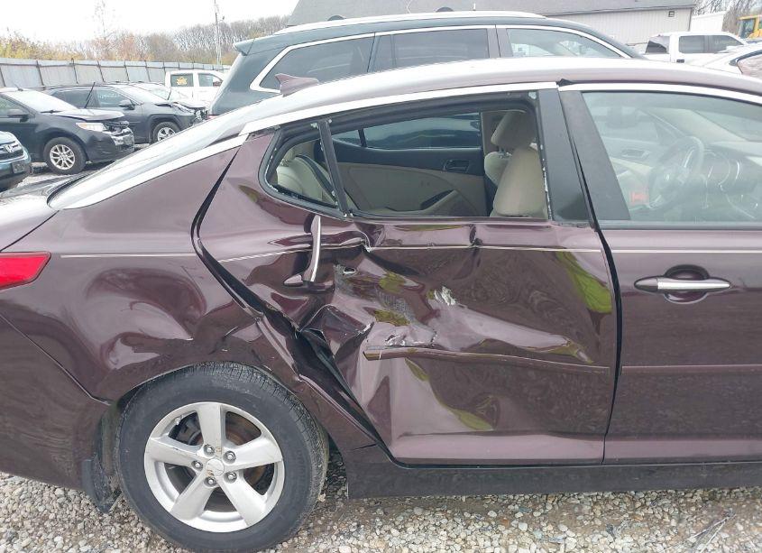 Photo 6 of 2014 Kia Optima LX (VIN 5XXGM4A71EG346103)