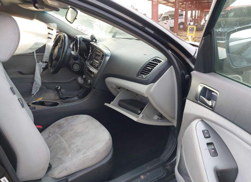 Photo 5 of 2015 Kia Optima LX (VIN 5XXGM4A71FG367941)