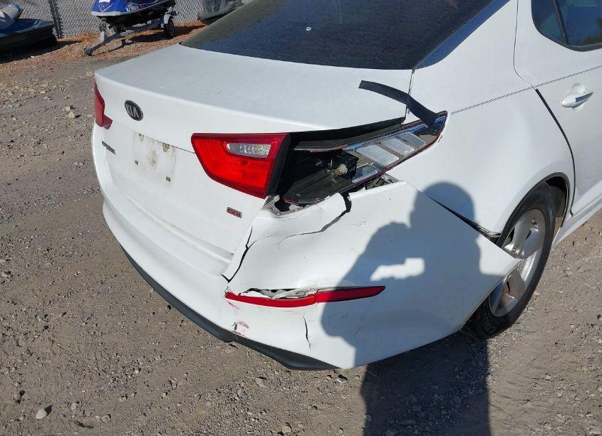 Photo 6 of 2015 Kia Optima LX (VIN 5XXGM4A71FG372511)