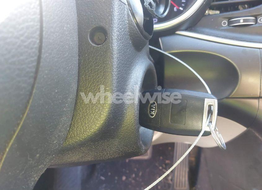 Photo 11 of 2015 Kia Optima LX (VIN 5XXGM4A71FG374002)