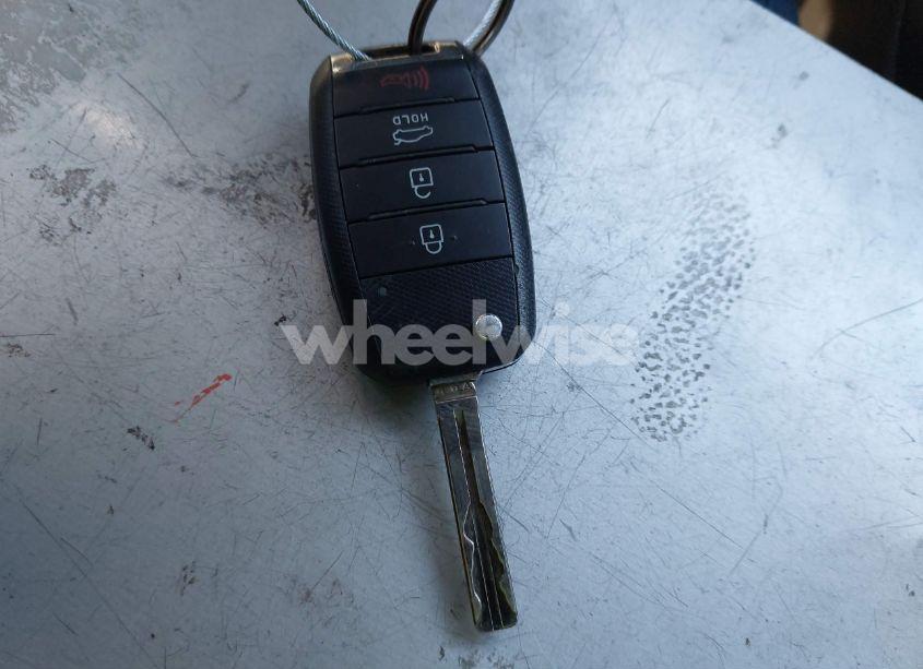 Photo 11 of 2015 Kia Optima LX (VIN 5XXGM4A71FG387641)