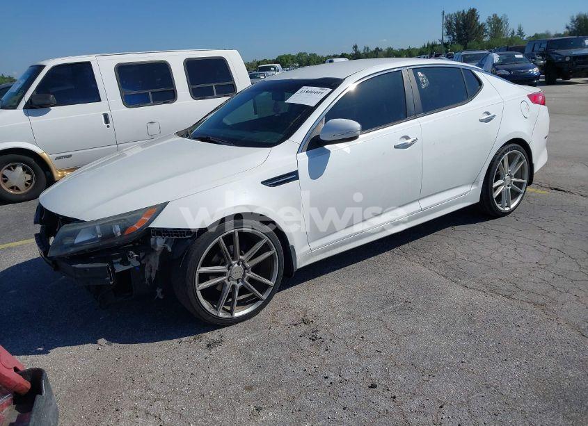 Photo 2 of 2015 Kia Optima LX (VIN 5XXGM4A71FG387641)