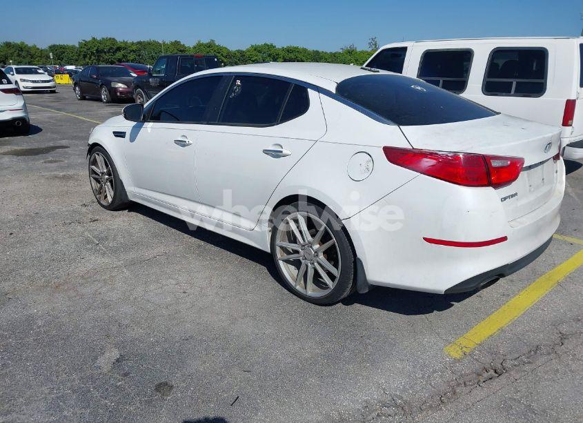 Photo 3 of 2015 Kia Optima LX (VIN 5XXGM4A71FG387641)
