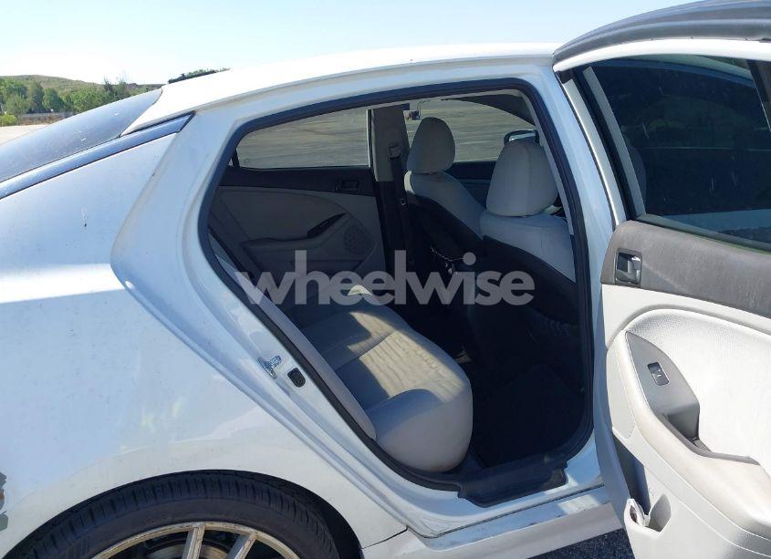 Photo 8 of 2015 Kia Optima LX (VIN 5XXGM4A71FG387641)