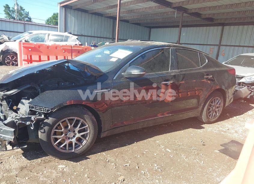 Photo 13 of 2015 Kia Optima LX (VIN 5XXGM4A71FG390250)