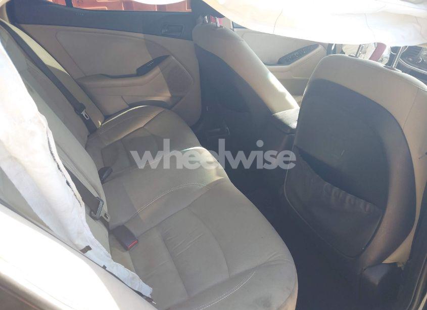 Photo 8 of 2015 Kia Optima LX (VIN 5XXGM4A71FG390250)