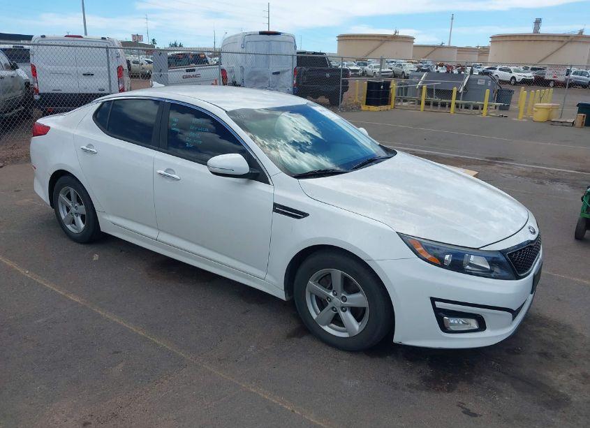 2015 Kia Optima LX (VIN 5XXGM4A71FG406964) main photo