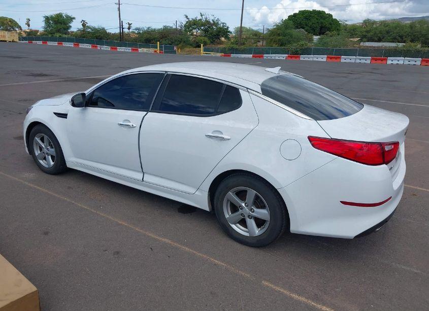 Photo 3 of 2015 Kia Optima LX (VIN 5XXGM4A71FG406964)