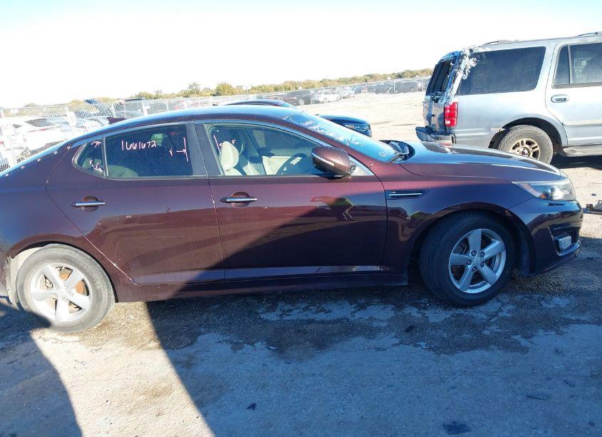 Photo 13 of 2015 Kia Optima LX (VIN 5XXGM4A71FG426163)