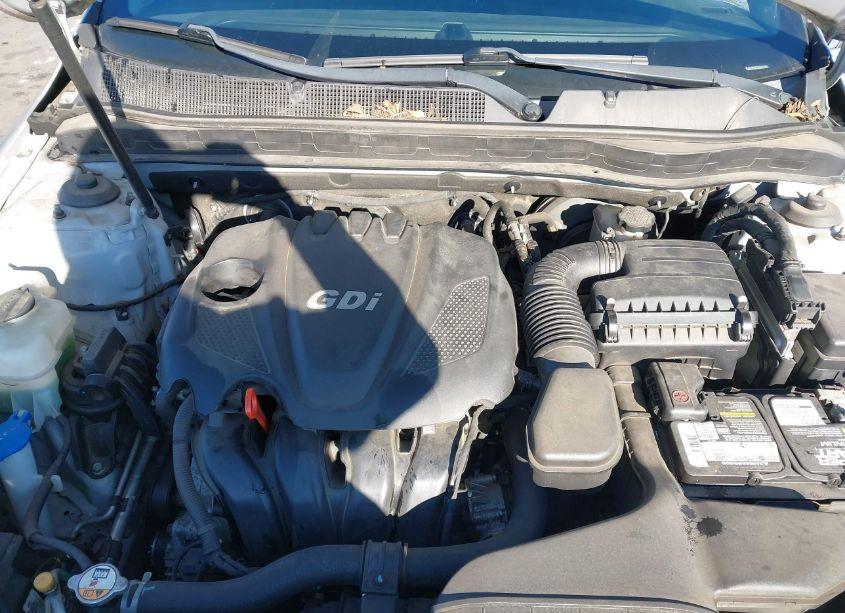 Photo 10 of 2015 Kia Optima LX (VIN 5XXGM4A71FG441553)