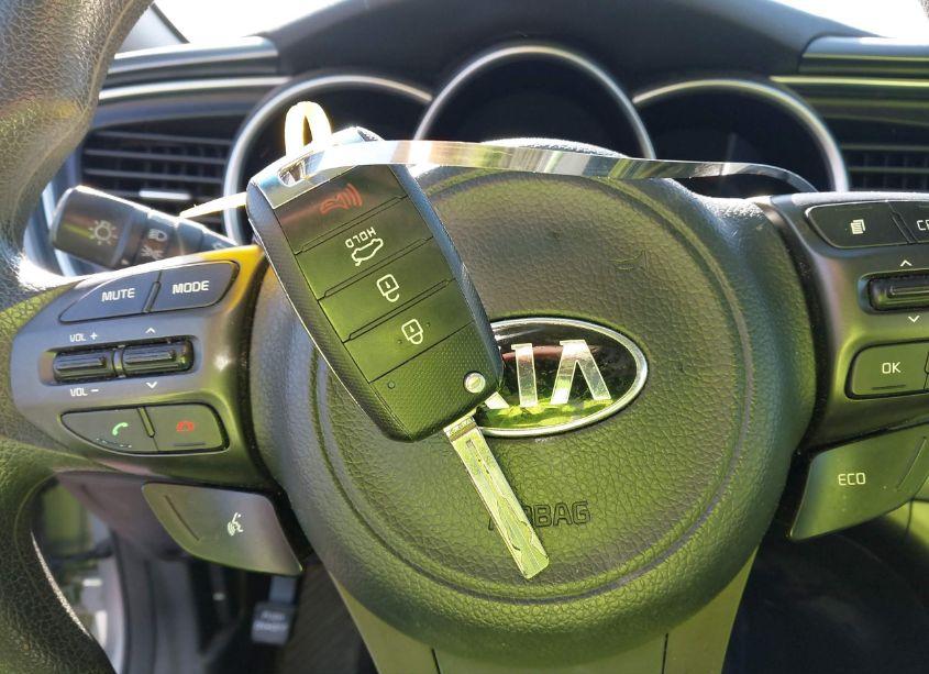 Photo 11 of 2015 Kia Optima LX (VIN 5XXGM4A71FG441553)