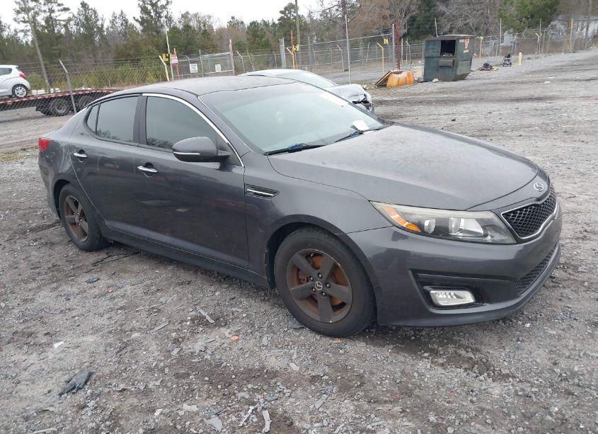 2015 Kia Optima LX (VIN 5XXGM4A71FG448793) main photo