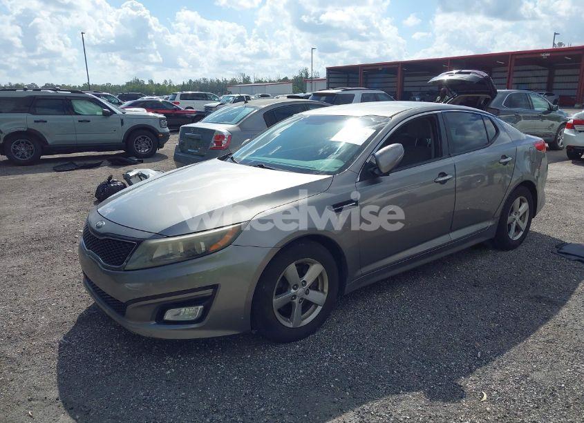 Photo 2 of 2015 Kia Optima LX (VIN 5XXGM4A71FG458210)
