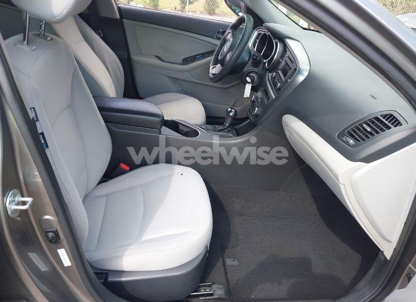 Photo 5 of 2015 Kia Optima LX (VIN 5XXGM4A71FG458210)
