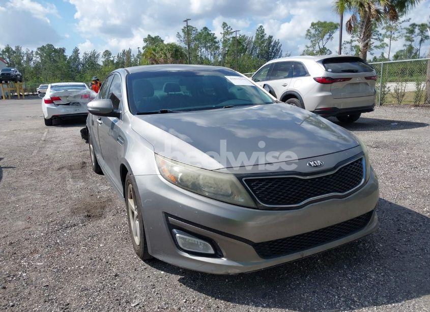 Photo 6 of 2015 Kia Optima LX (VIN 5XXGM4A71FG458210)