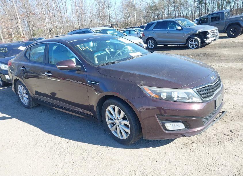 2015 Kia Optima LX (VIN 5XXGM4A71FG459888) main photo
