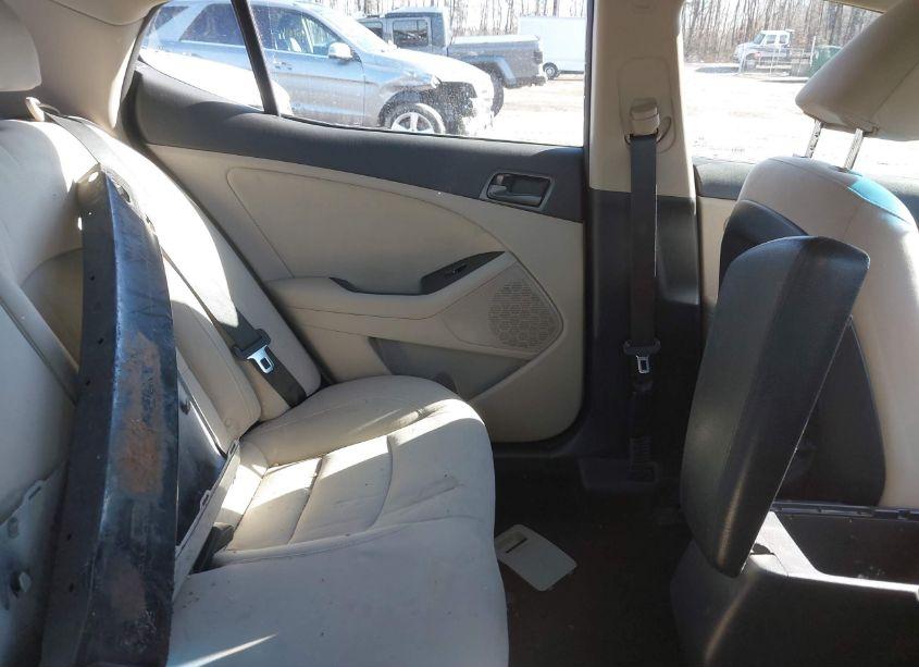 Photo 8 of 2015 Kia Optima LX (VIN 5XXGM4A71FG459888)