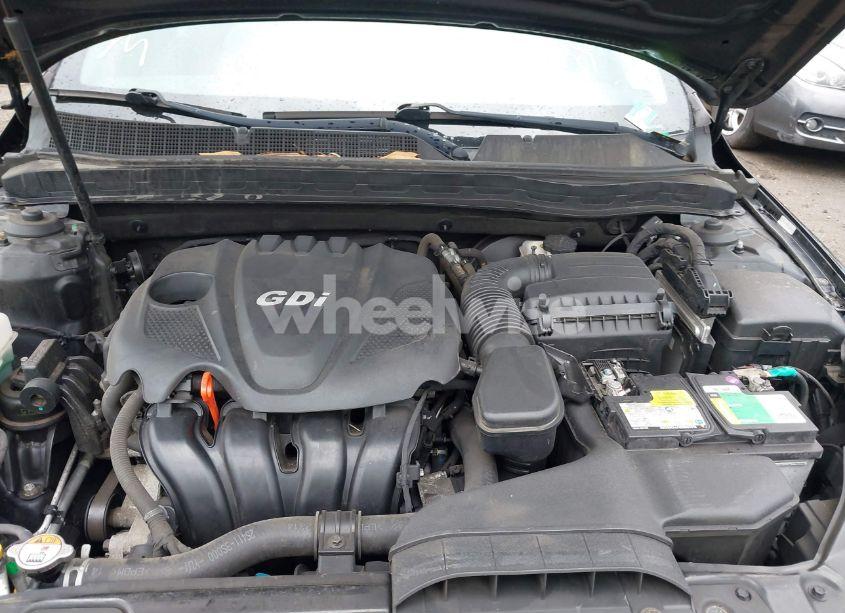 Photo 10 of 2015 Kia Optima LX (VIN 5XXGM4A71FG462810)