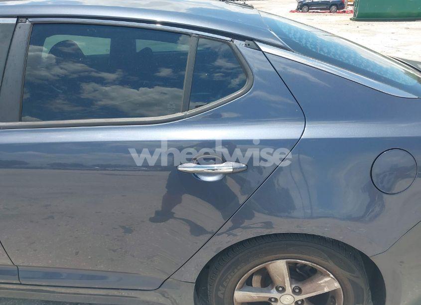 Photo 16 of 2015 Kia Optima LX (VIN 5XXGM4A71FG472575)