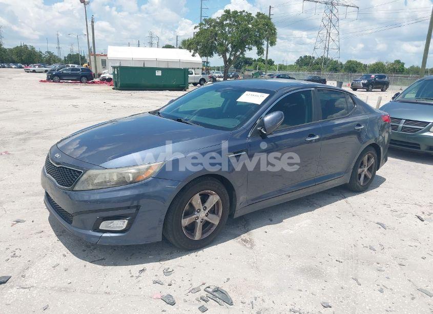 Photo 2 of 2015 Kia Optima LX (VIN 5XXGM4A71FG472575)