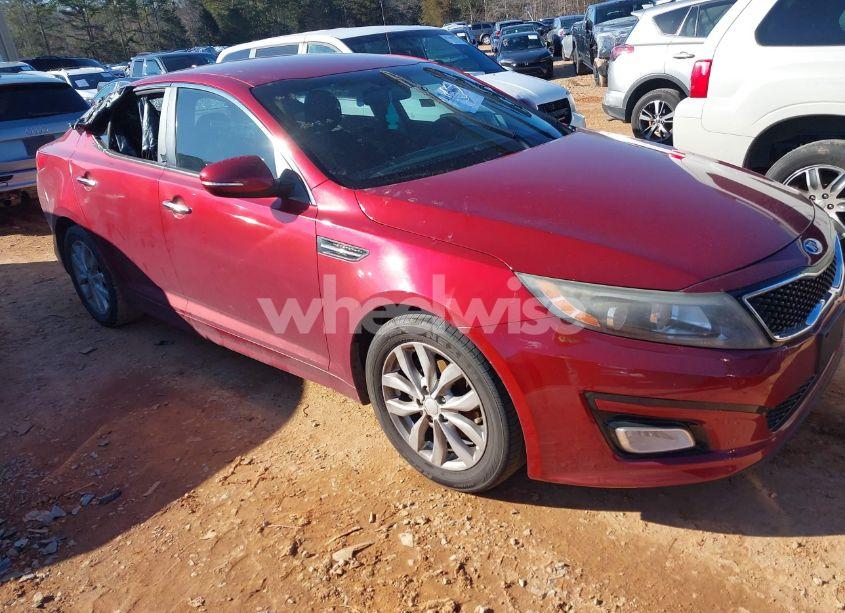 2015 Kia Optima LX (VIN 5XXGM4A71FG475637) main photo