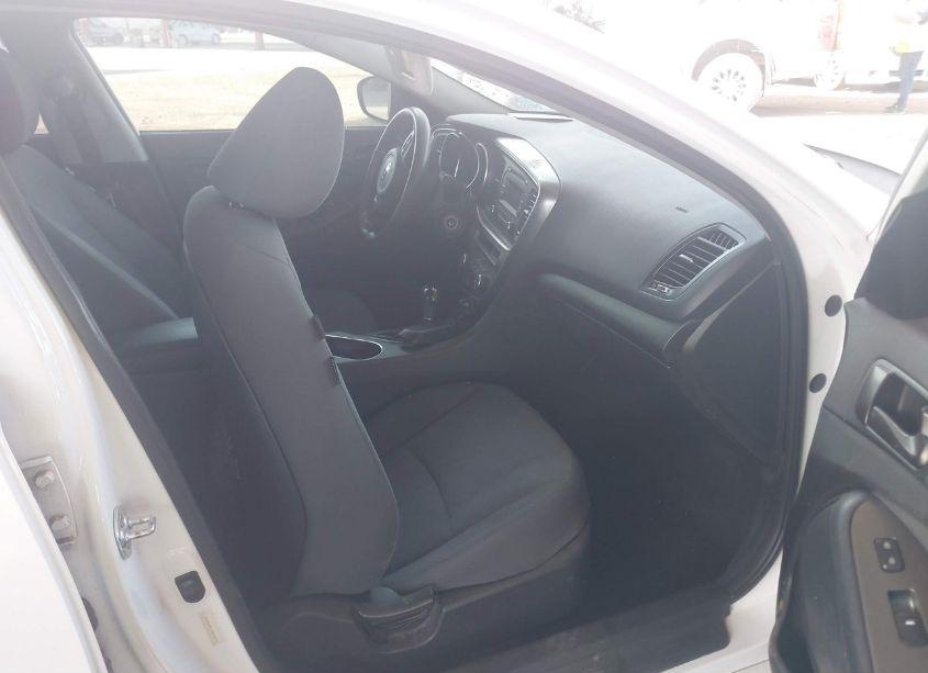 Photo 5 of 2015 Kia Optima LX (VIN 5XXGM4A71FG478179)