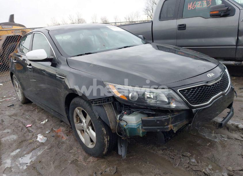 2015 Kia Optima LX (VIN 5XXGM4A71FG487948) main photo