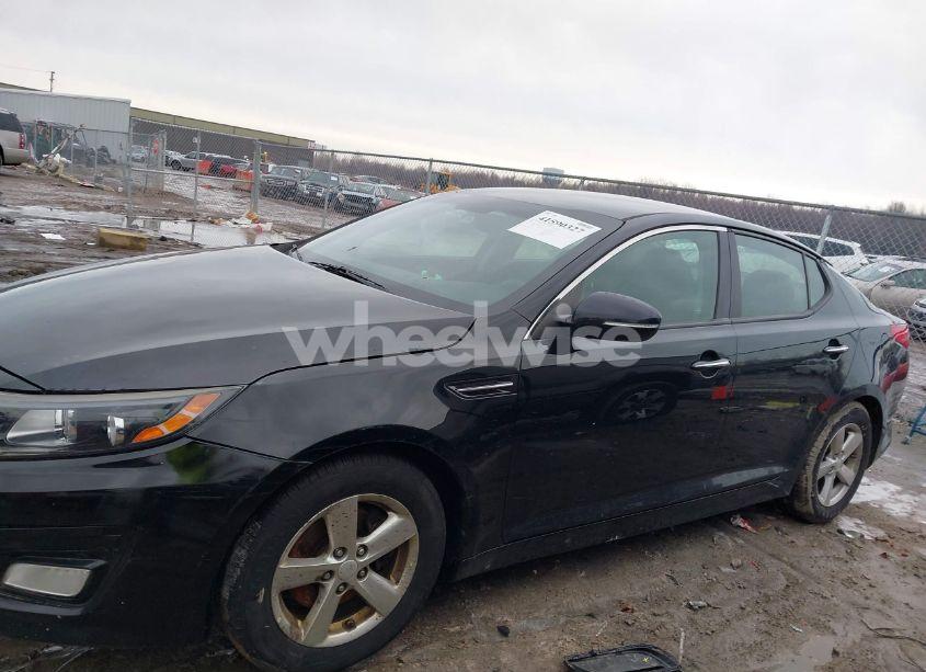 Photo 15 of 2015 Kia Optima LX (VIN 5XXGM4A71FG487948)