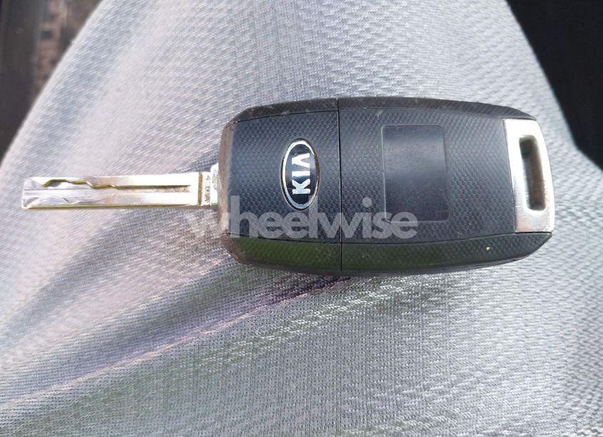 Photo 11 of 2015 Kia Optima LX (VIN 5XXGM4A71FG512167)