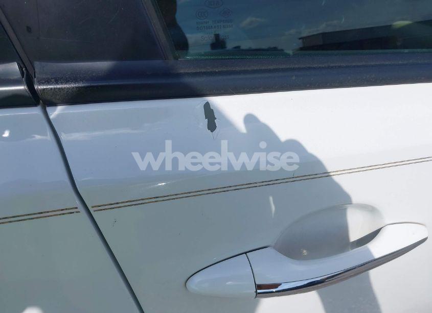 Photo 12 of 2015 Kia Optima LX (VIN 5XXGM4A71FG512167)