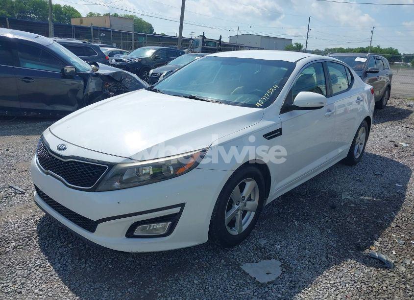 Photo 2 of 2015 Kia Optima LX (VIN 5XXGM4A71FG512167)