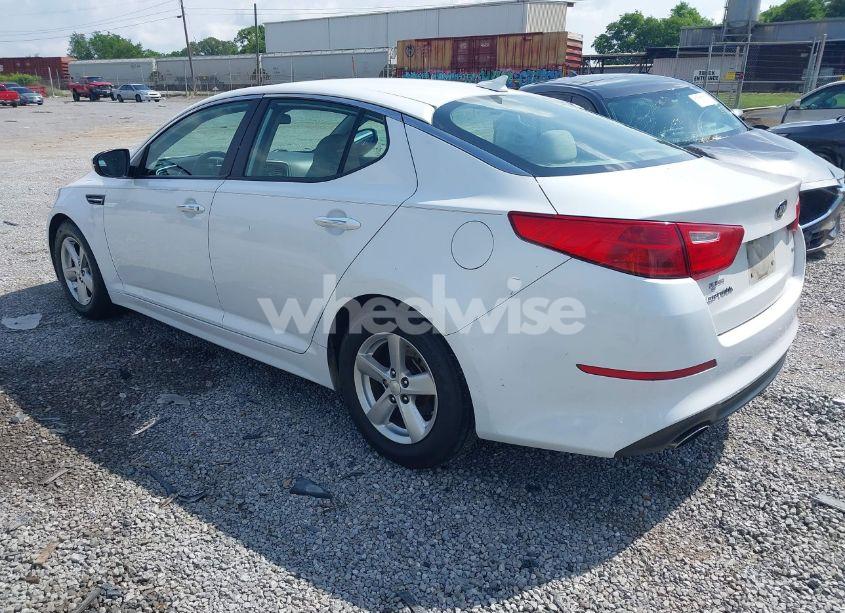 Photo 3 of 2015 Kia Optima LX (VIN 5XXGM4A71FG512167)