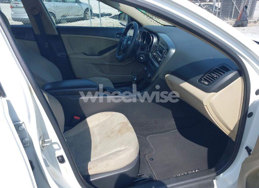 Photo 5 of 2015 Kia Optima LX (VIN 5XXGM4A71FG512167)