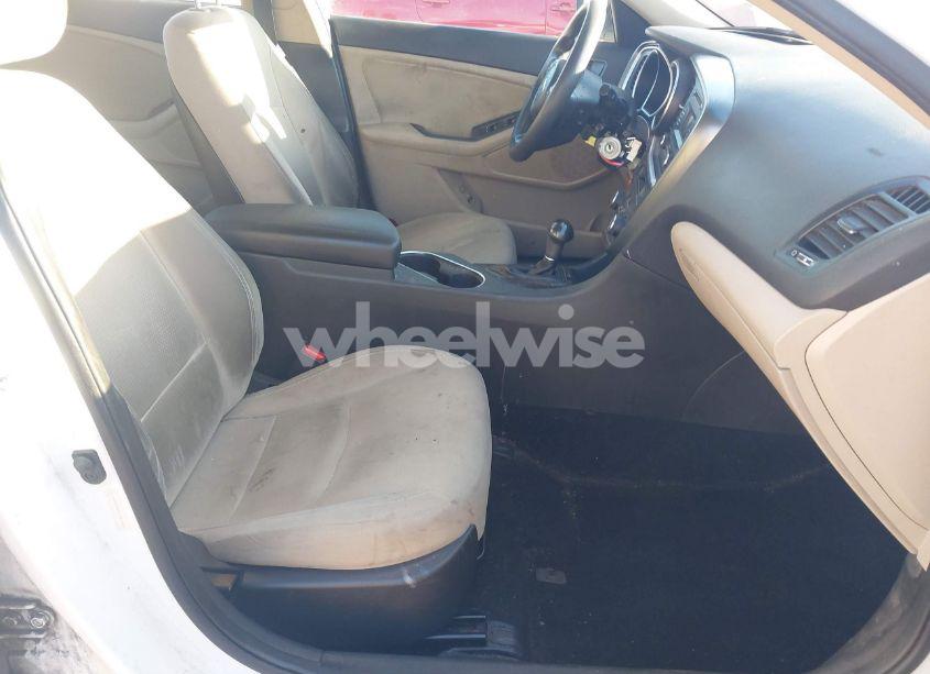 Photo 5 of 2015 Kia Optima LX (VIN 5XXGM4A71FG513187)